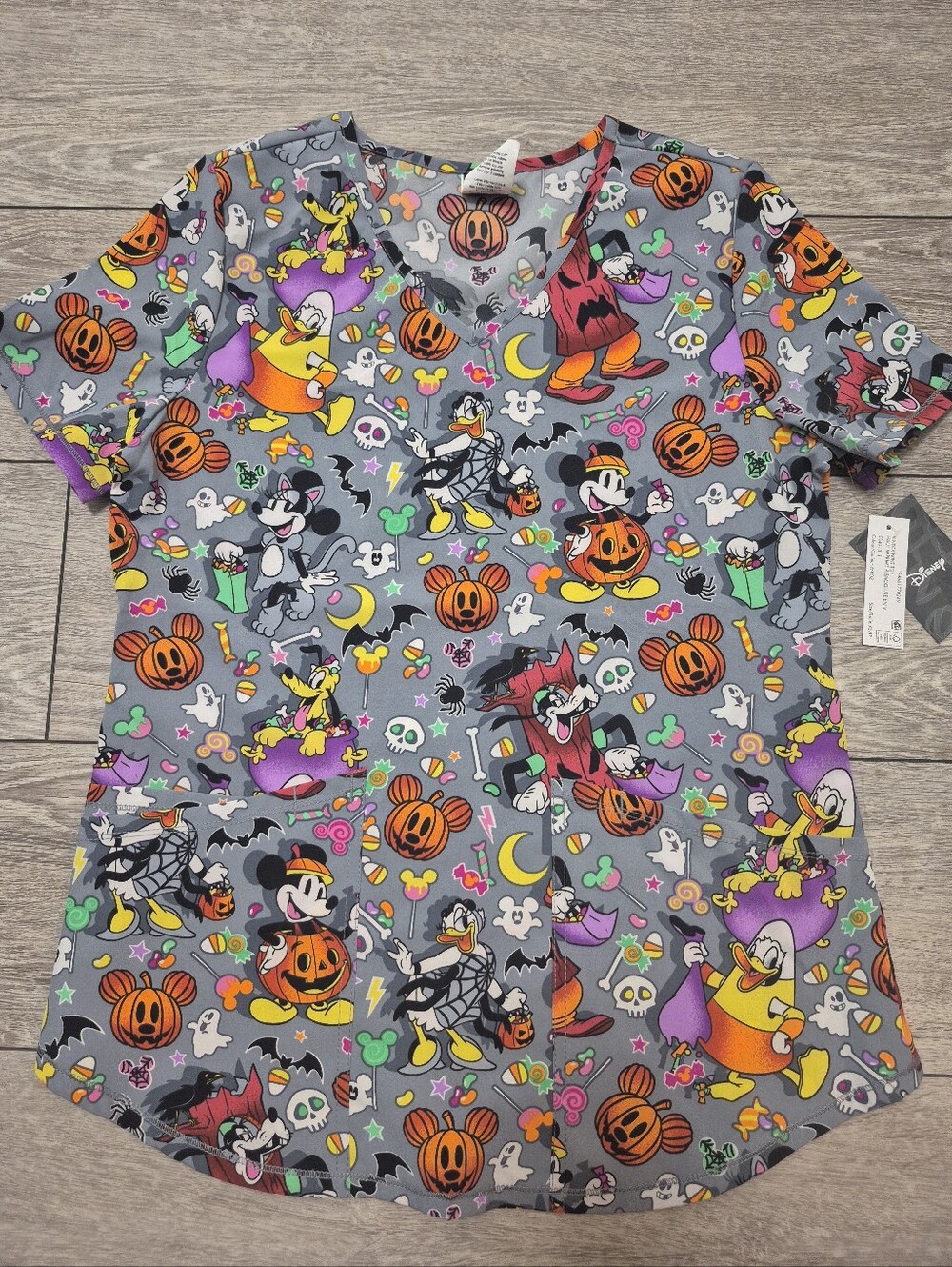 Disney Mickey Mouse & Friends Halloween Themed Women's V-Neck Scrub Top Size XS